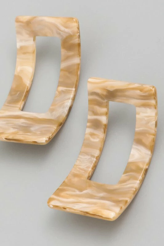 Vendor-unknown ACCESSORIES Aiko Beige Acetate Curved Rectangle Earrings