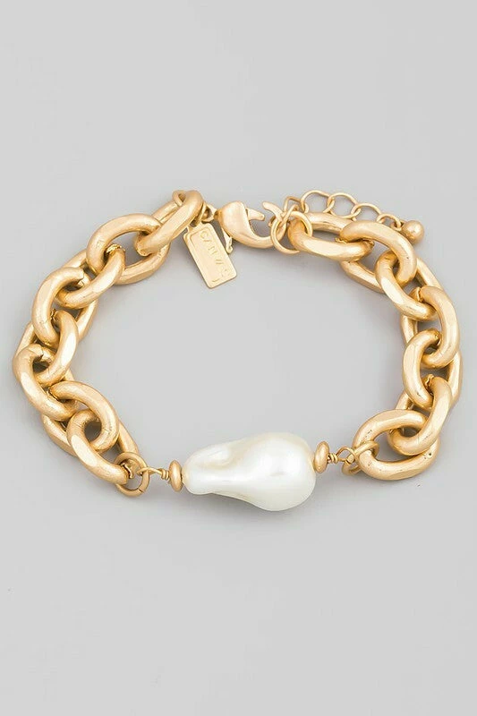 Vendor-unknown Lane Gold Pearl Charm Chain Bracelet