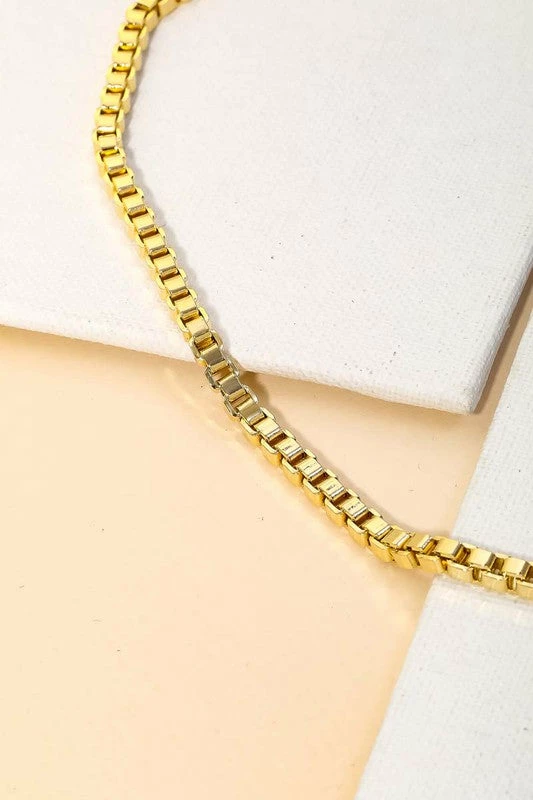 Vendor-unknown ACCESSORIES Mika Square Box Chain Necklace