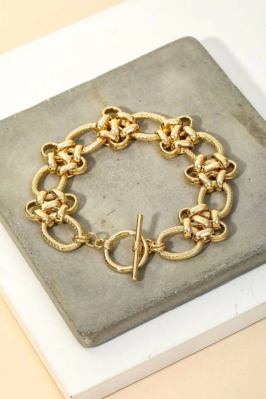 Vendor-unknown Teena Gold Toggle Chain Link Bracelet JUST IN