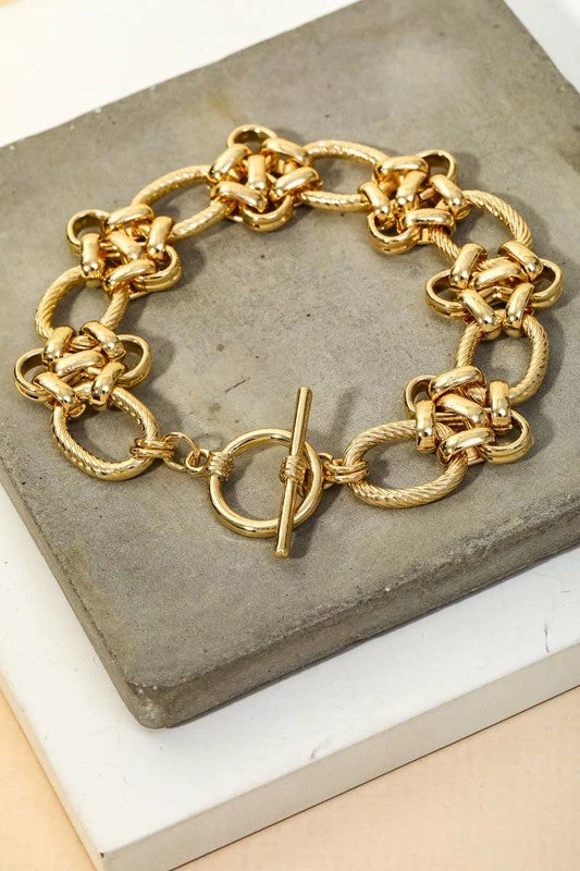 Vendor-unknown Teena Gold Toggle Chain Link Bracelet JUST IN