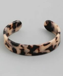 Vendor-unknown ACCESSORIES Abra Beige Leopard Tortoise Shell Solid Cuff Bracelet