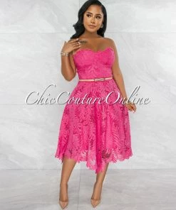 Vendor-unknown Baqir Fuchsia Crochet Nude Gold Belt Midi Dress