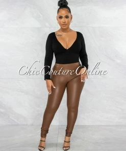 Vendor-unknown Celia Black Long Sleeves V-Neck Crop Top