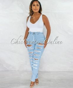 Chic Couture Online Yanaba Light Denim Distressed Straight Legs Jeans