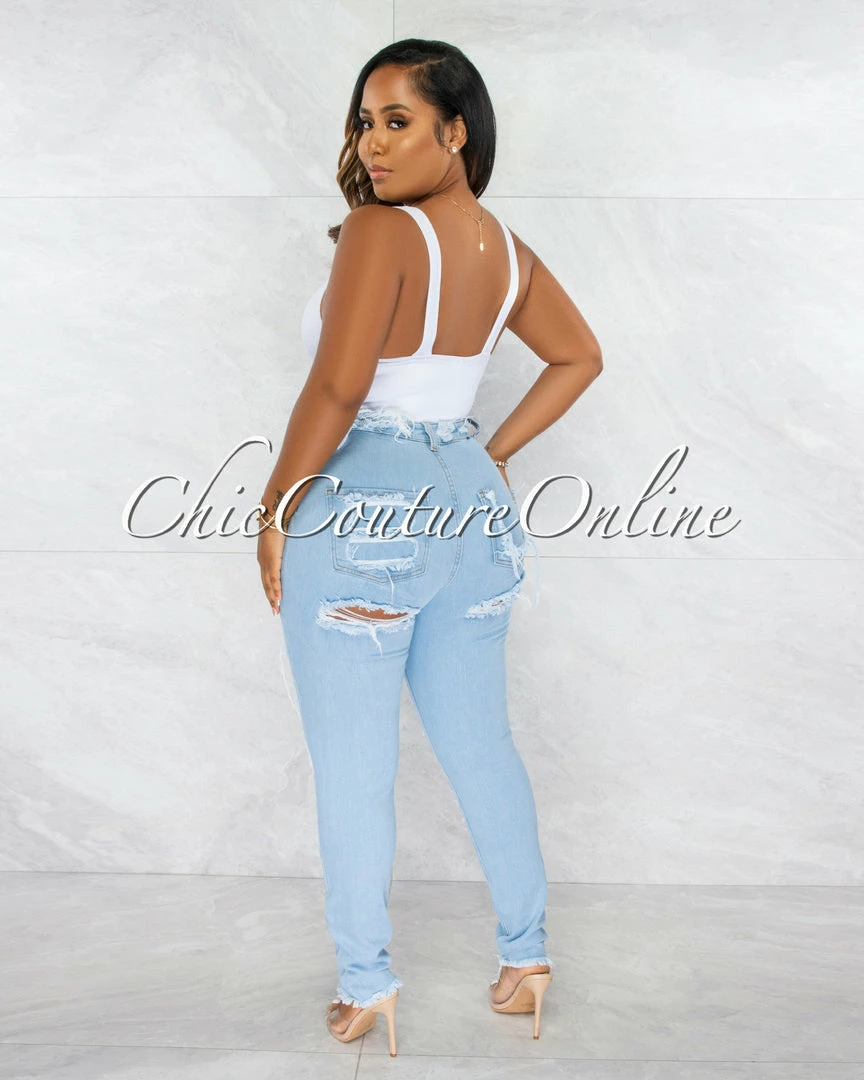 Chic Couture Online Yanaba Light Denim Distressed Straight Legs Jeans