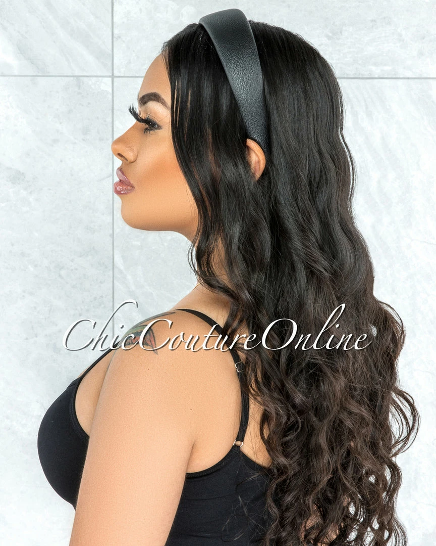 Vendor-unknown Alexis Black Faux Leather Simple Headband