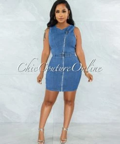 Vendor-unknown JUST IN Pebbles Medium Denim Front Silver Zipper Belted Dress